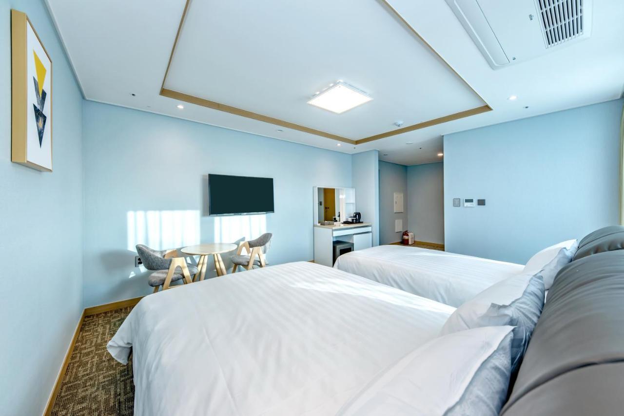 Hotel Dk Согвипхо Экстерьер фото