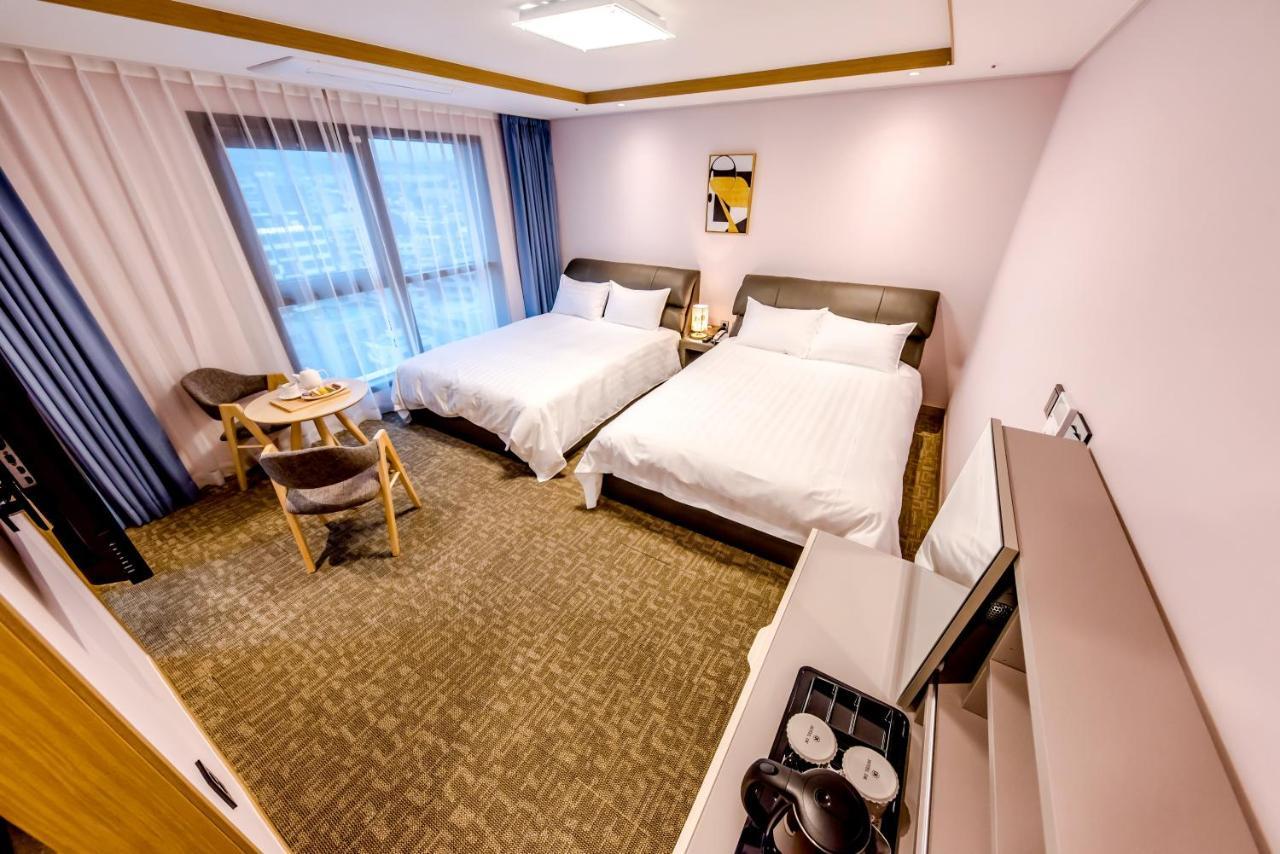 Hotel Dk Согвипхо Экстерьер фото