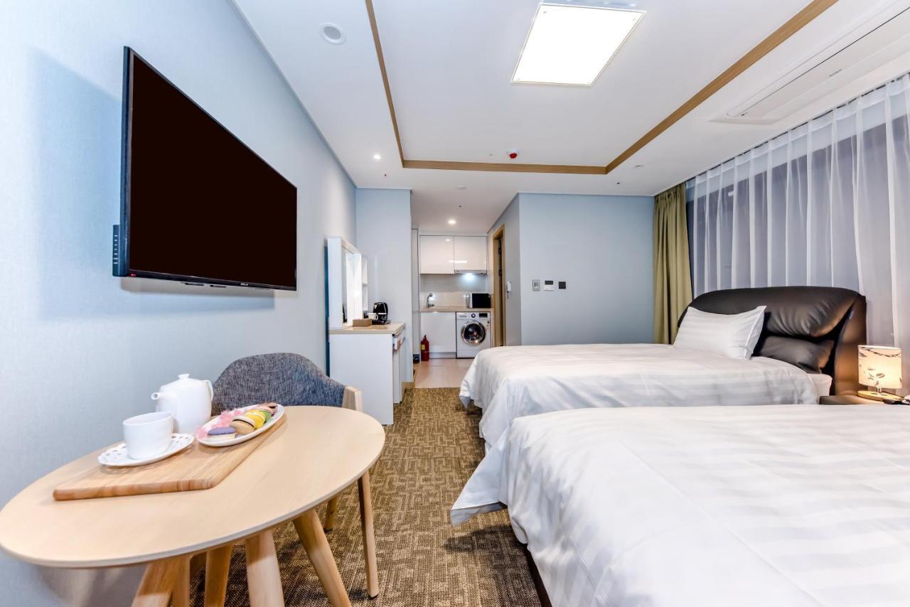 Hotel Dk Согвипхо Экстерьер фото