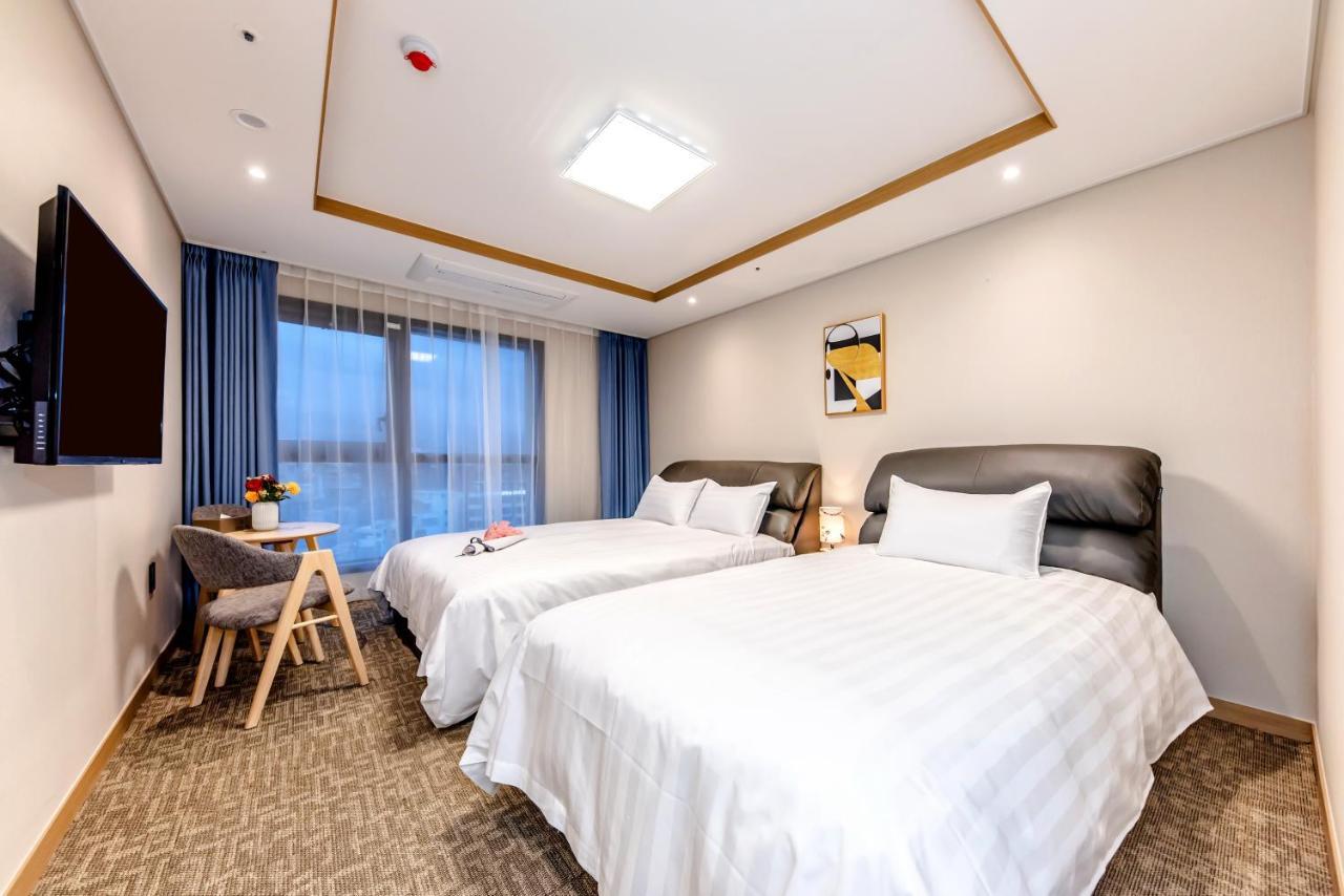 Hotel Dk Согвипхо Экстерьер фото