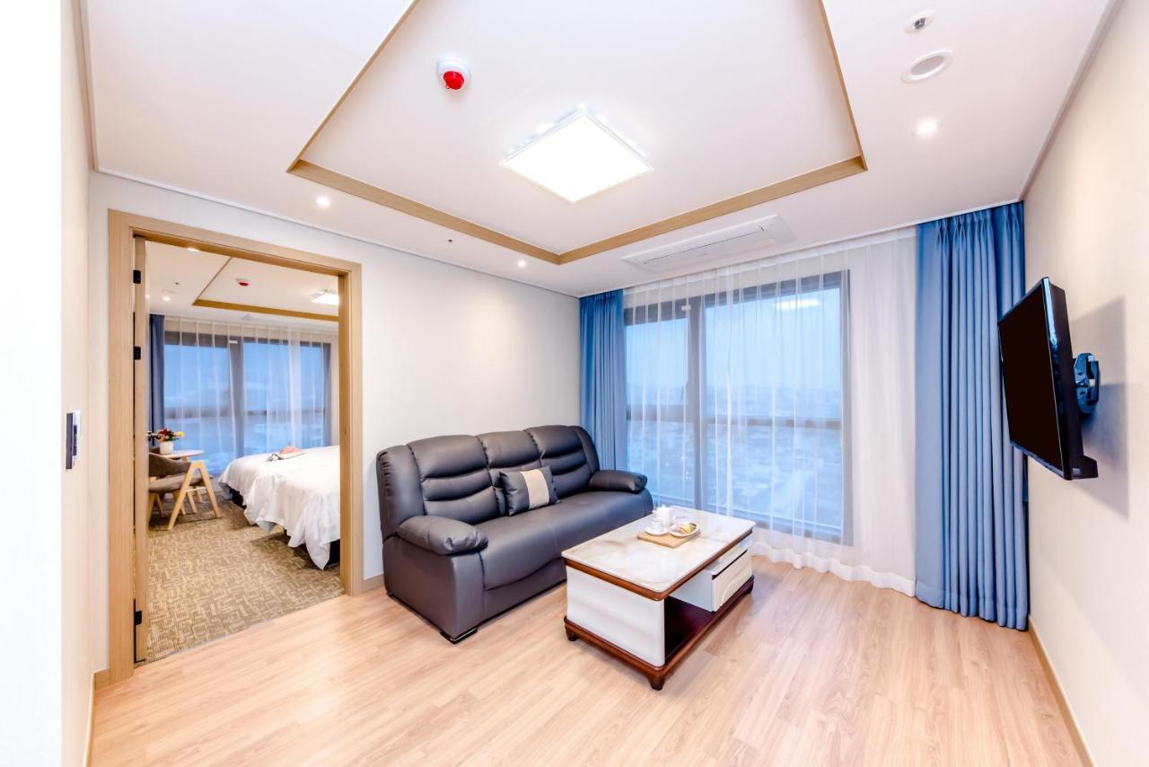Hotel Dk Согвипхо Экстерьер фото