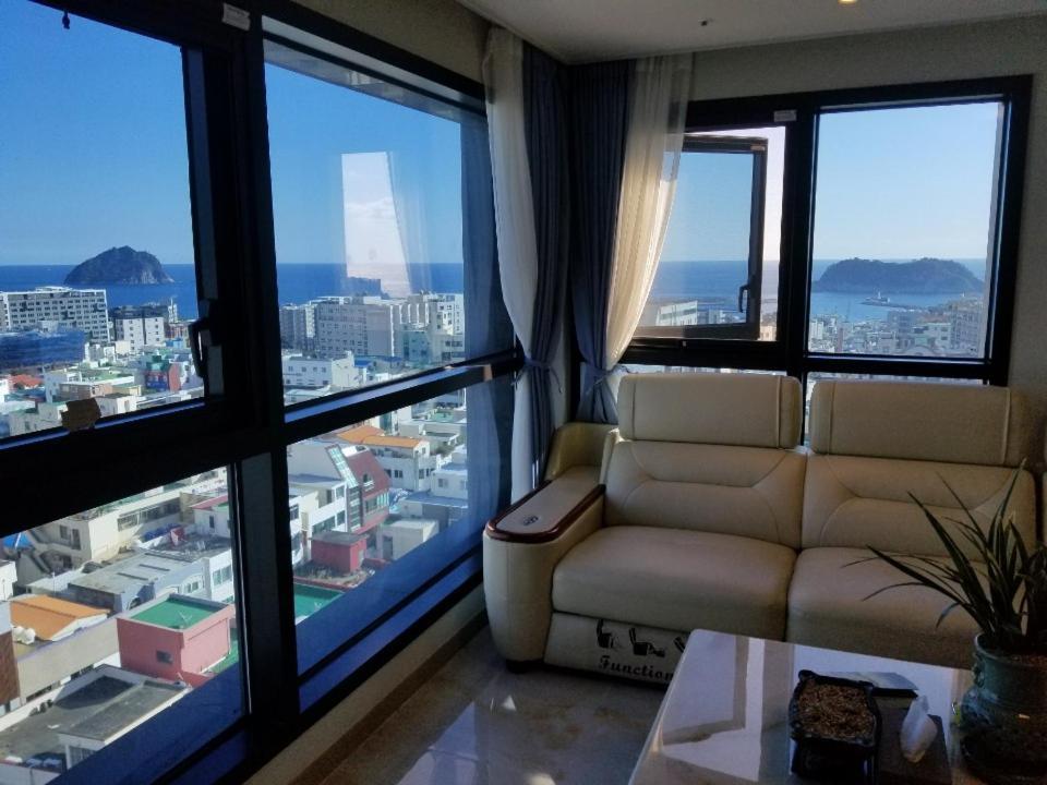 Hotel Dk Согвипхо Экстерьер фото
